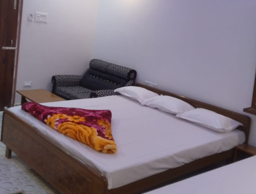 Bougainvilleas on Lombard Street,  San Francisco, Tokyo